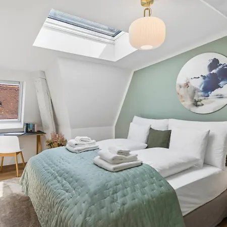 Ikon Old Town Penthouse Ac, & Mountain View Appartement Zurich