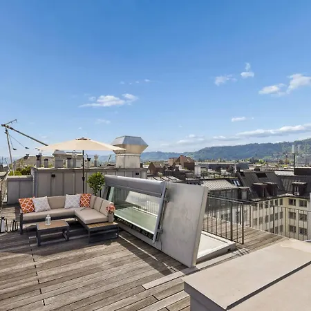 Ikon Old Town Penthouse Ac, & Mountain View